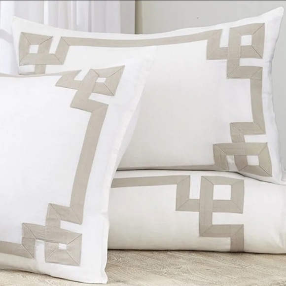 NEW Greek Key Pebble 2 Standard Shams - Picture 2 of 5